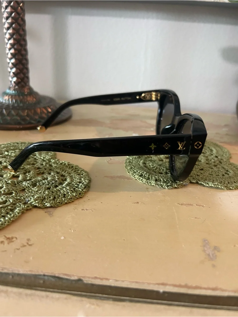 Louis Vuitton bold black
